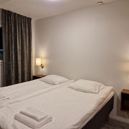 The Sleeping Bear Hotel Inari Buitenkant foto