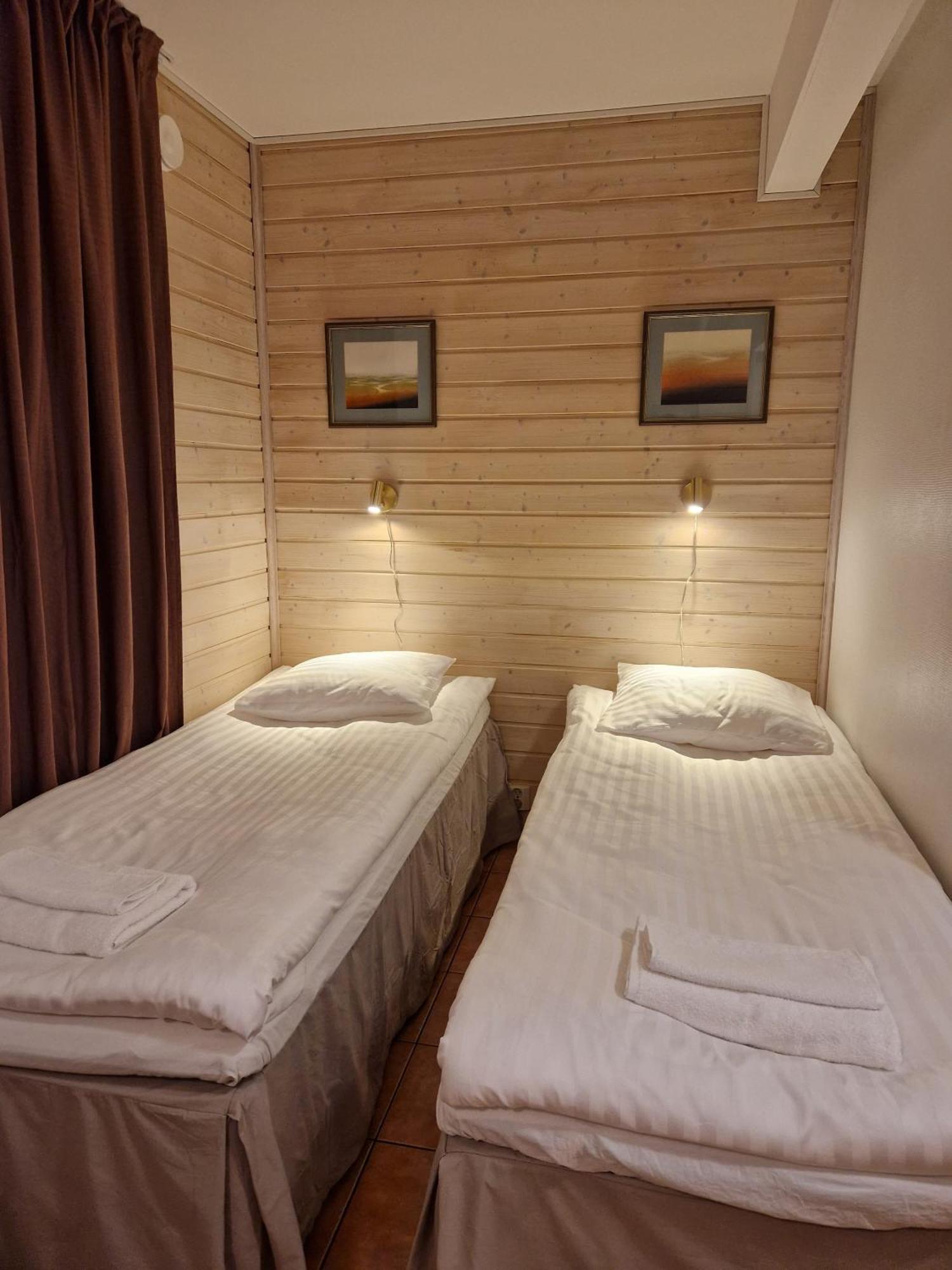 The Sleeping Bear Hotel Inari Buitenkant foto