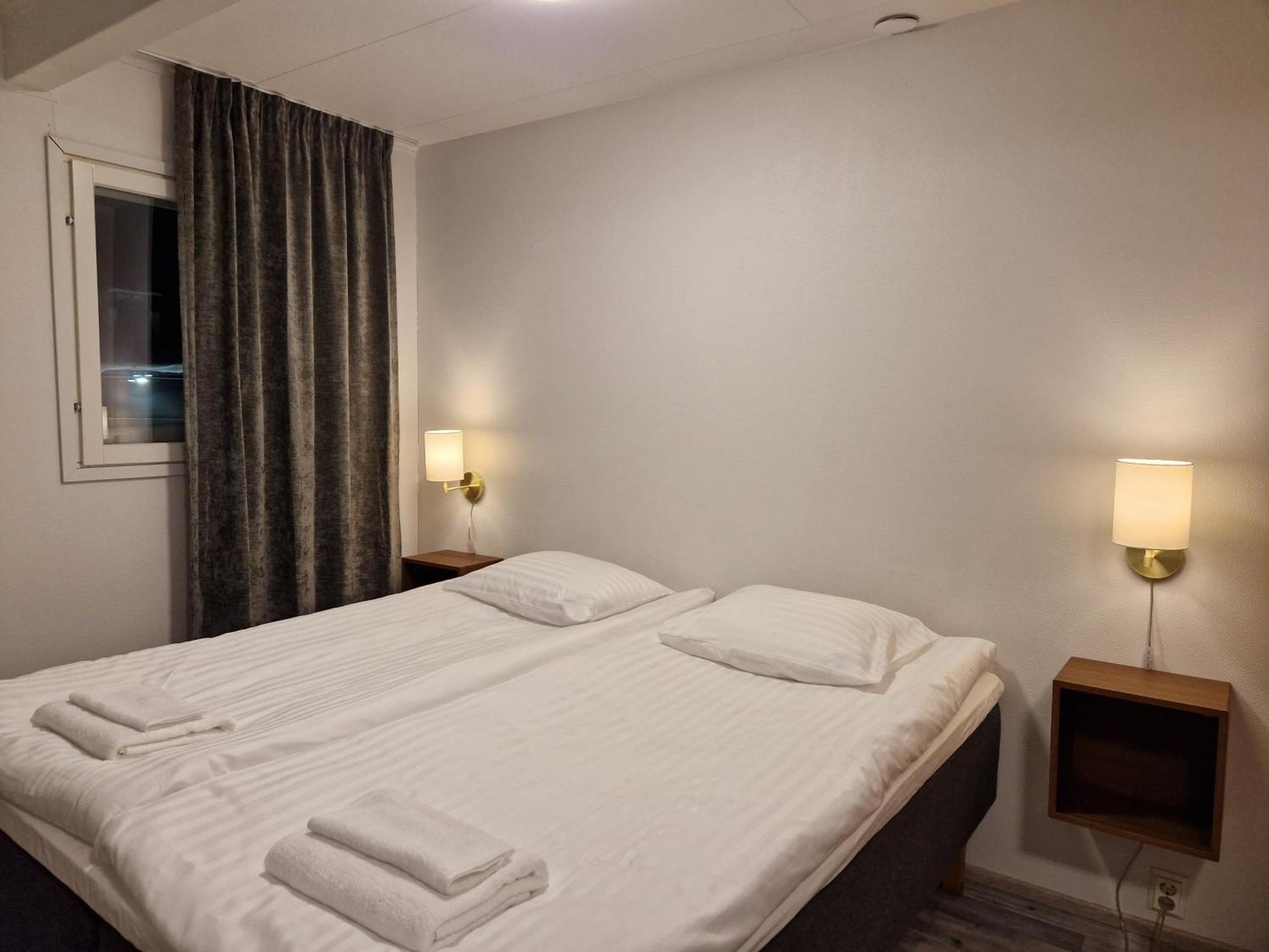 The Sleeping Bear Hotel Inari Buitenkant foto